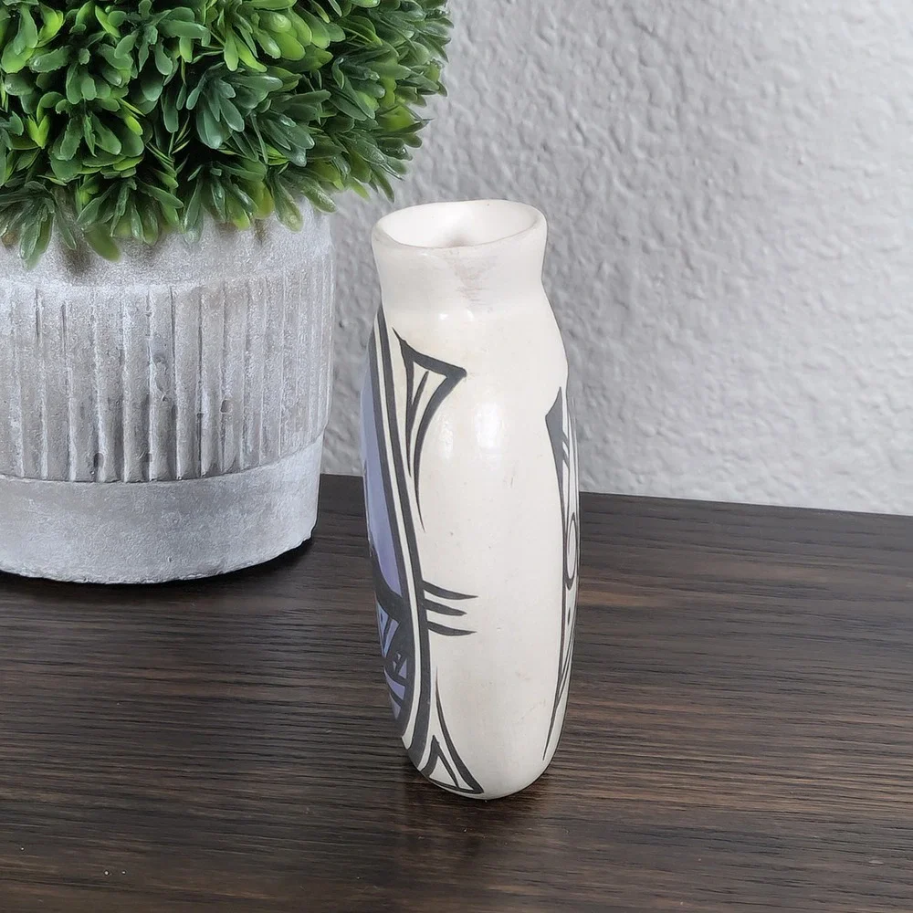 Navajo Natie‎ American Pillow Pottery Vase Miniature Lightning Storm Scene